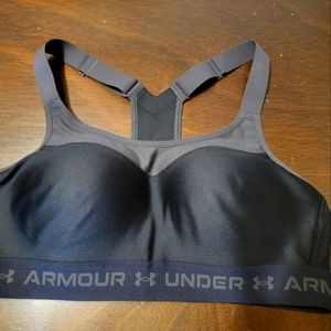 Under Armour High C.B. Compression Sports Bra 38B